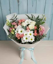 Букет цветов из:  Розы, Лизиантусы и Хризантемы в Колычево