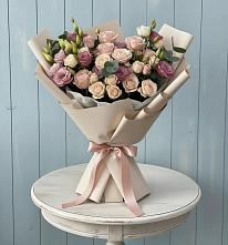 Букет цветов из:  Розы и Лизиантусы в Колычево