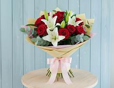 Букет цветов из:  Лилии и Розы в Колычево