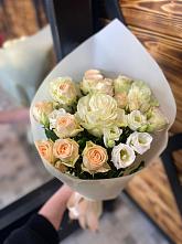 Букет цветов из:  Розы и Лизиантусы #REPLACE_PRED# Колычево