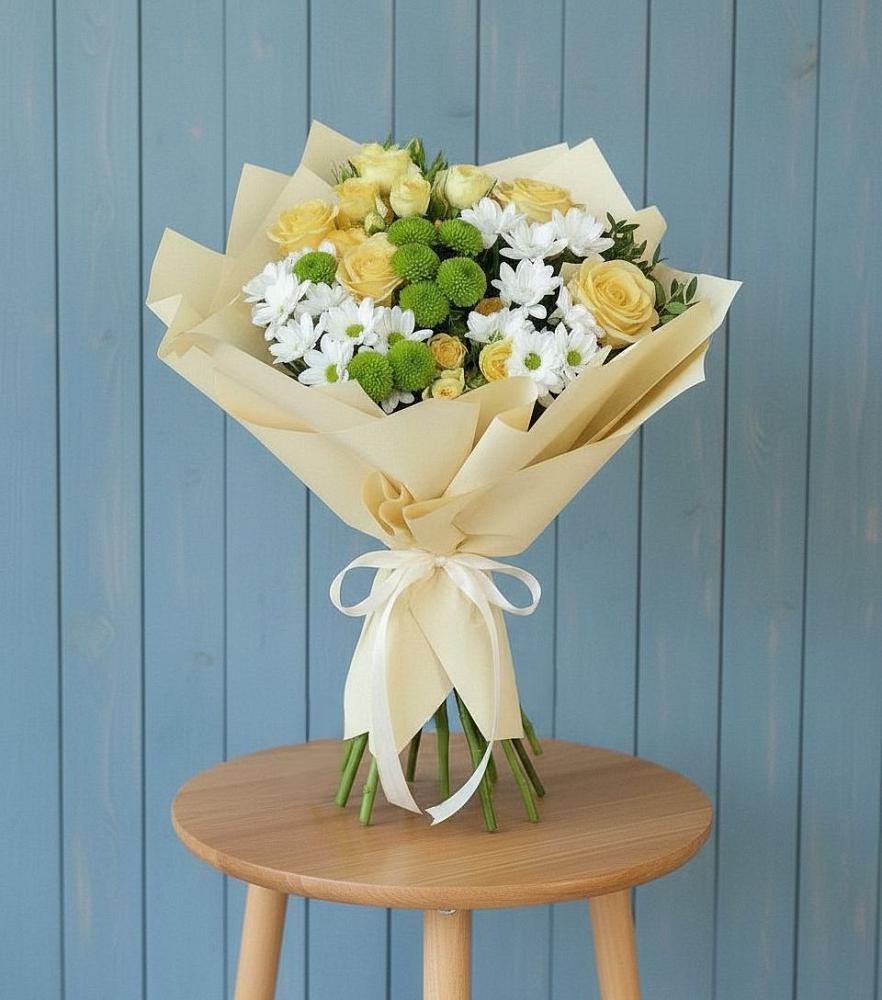 Букет цветов из: Хризантемы и Розы в Колычево