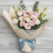 Букет цветов из:  Лизиантусы в Колычево