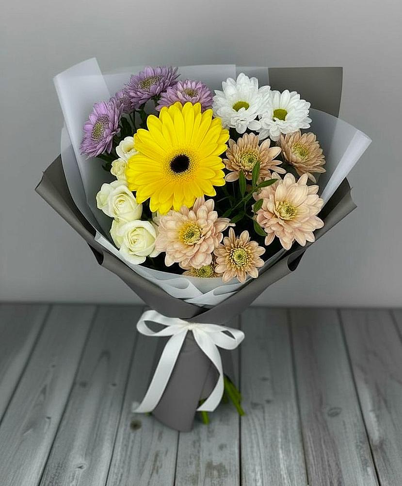 Букет цветов из: Розы, Герберы и Хризантемы в Колычево