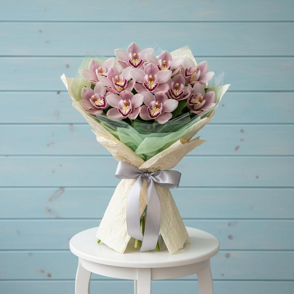 Букет цветов из: Орхидеи и Розы в Колычево