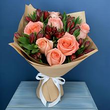 Букет цветов из:  Розы и Альстромерии в Колычево