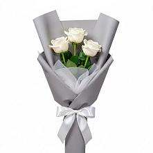 Букет 3 белые розы в Колычево