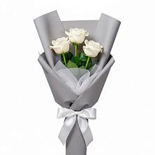 Букет 3 белые розы в Колычево