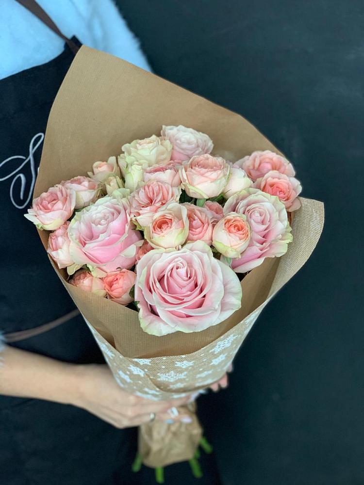 Букет цветов из: Хризантемы и Розы в Колычево