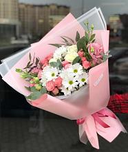 Букет цветов из:  Розы, Лизиантусы и Хризантемы в Колычево