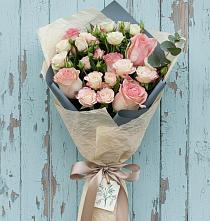 Букет цветов из:  Розы #REPLACE_PRED# Колычево