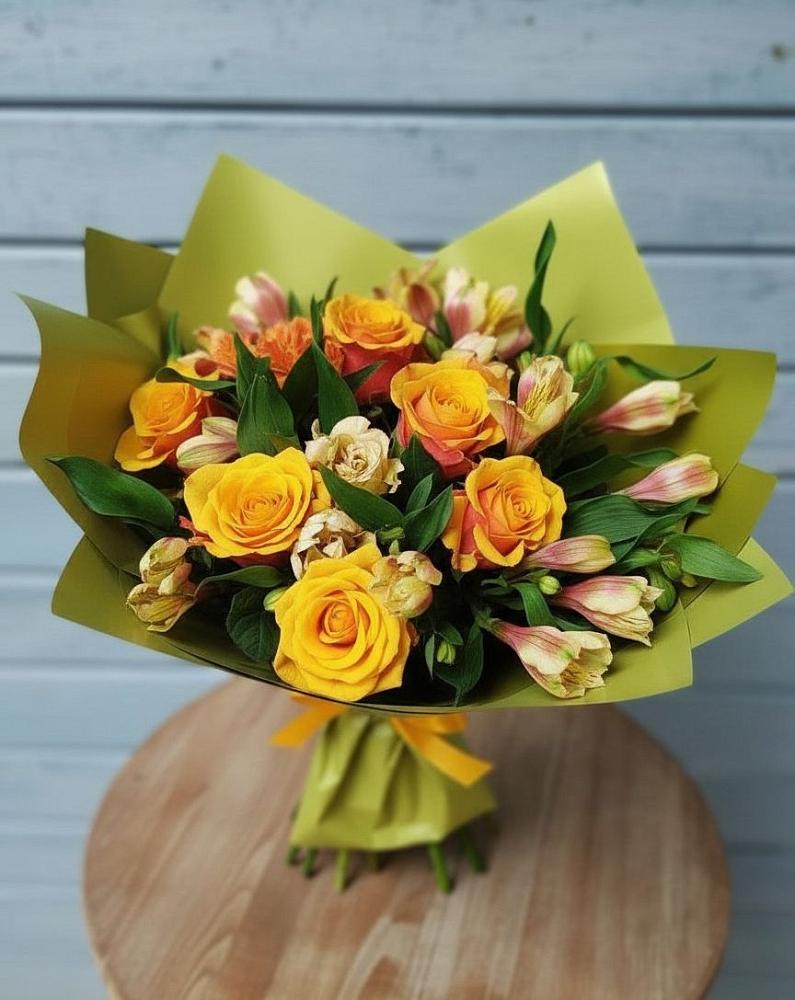 Букет цветов из: Альстромерии и Розы в Колычево
