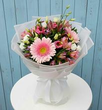 Букет цветов из:  Герберы, Альстромерии и Лизиантусы #REPLACE_PRED# Колычево