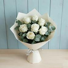 Букет Белые розы в Эвкалипте в Колычево