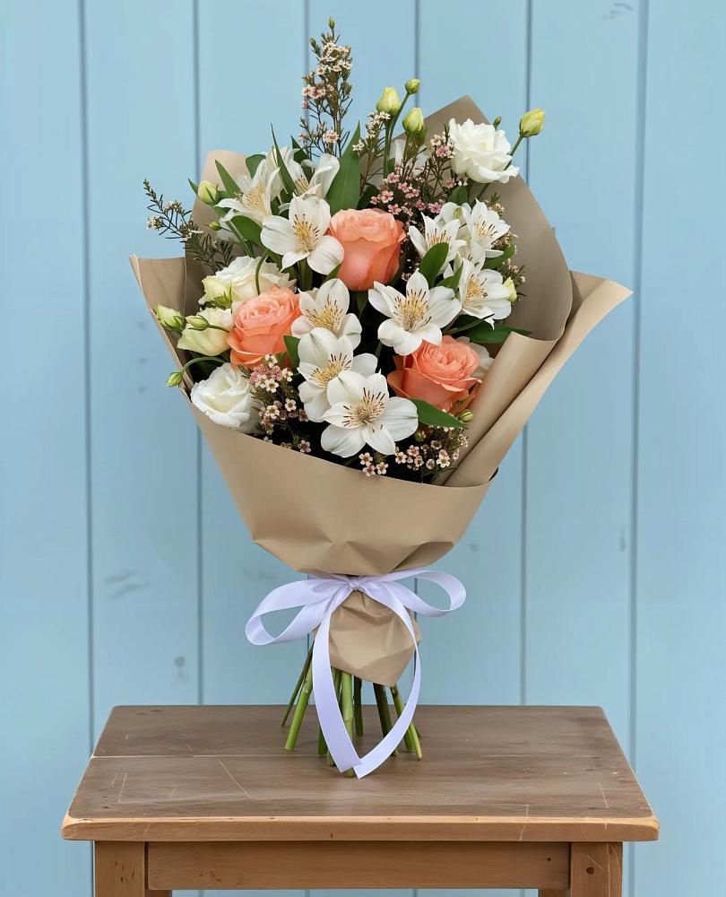 Букет цветов из: Альстромерии, Лизиантусы, Розы и Хризантемы в Колычево